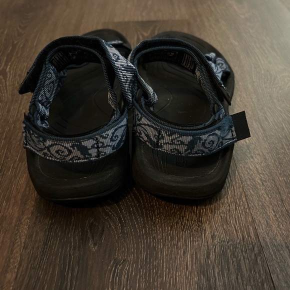 Women’s Teva Hurricane XLT Sandals - Picture 4 of 9